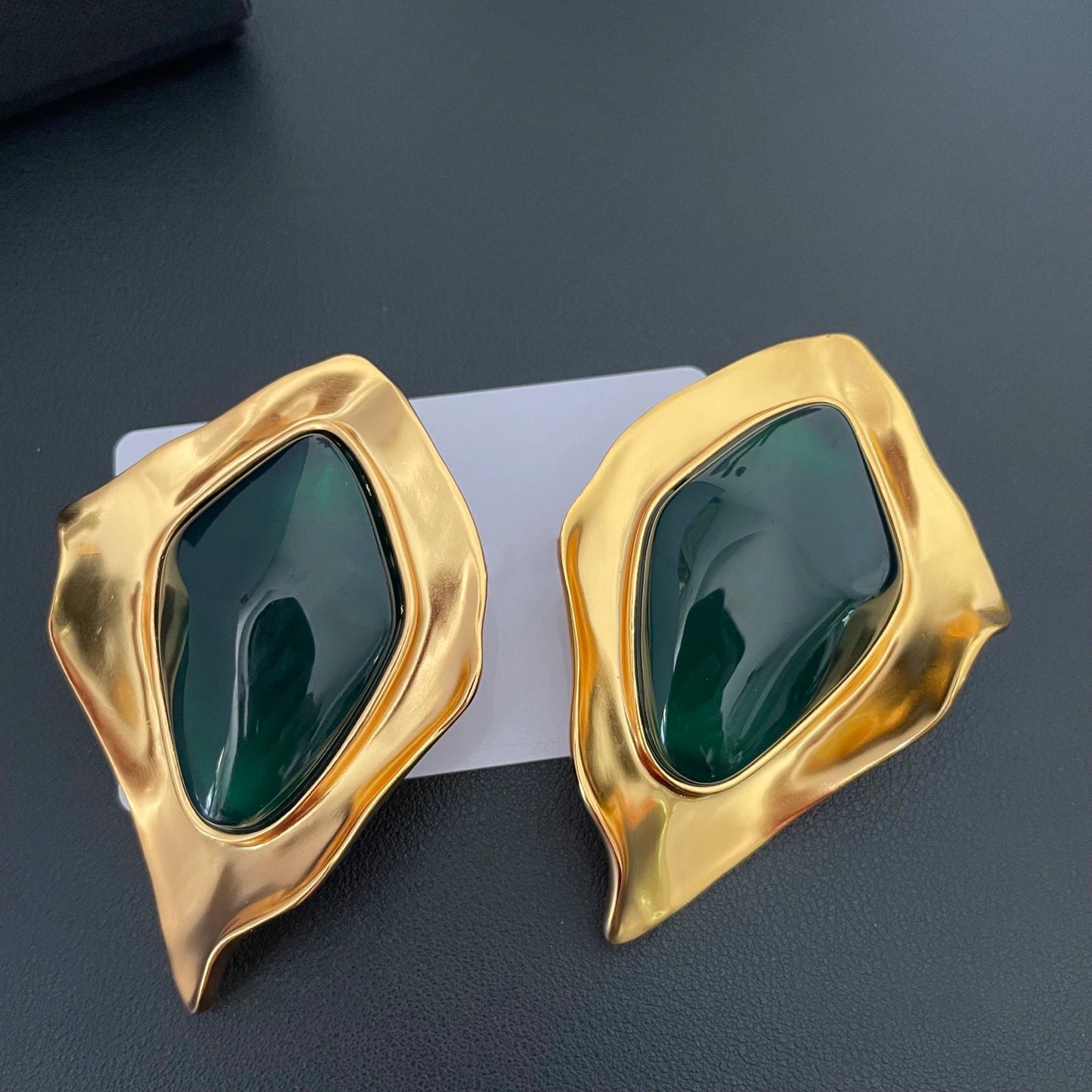 Hot Fashion Geometric Irregular Exaggerated Resin Big Ear Clip Gold Earrings Woman Top Quality Party Jewelry Trend