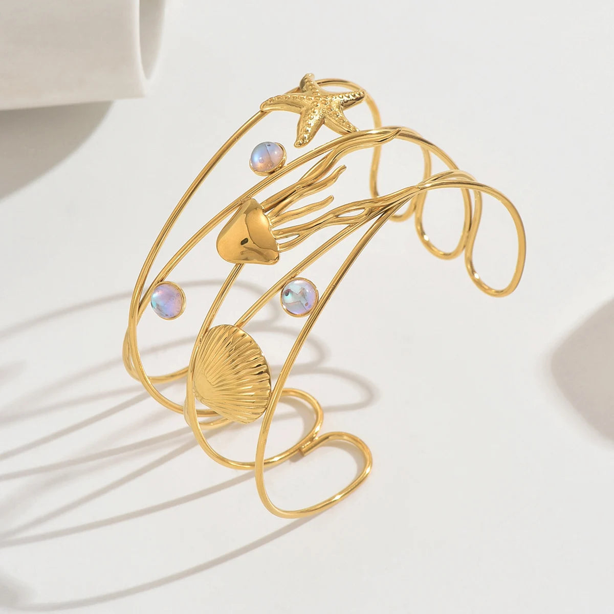 XJH044H A Fashionable Bracelet For Women, Decorated With Starfish, Seashells, Jellyfish And Ocean Style, Suitable For Daily Wear